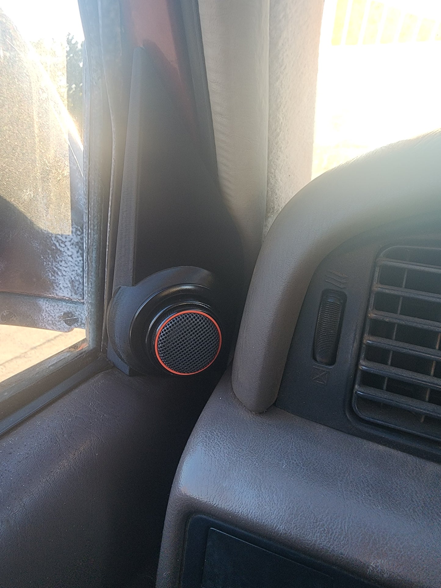 Landcruiser/LX450 Fzj80 Front tweeter mounts